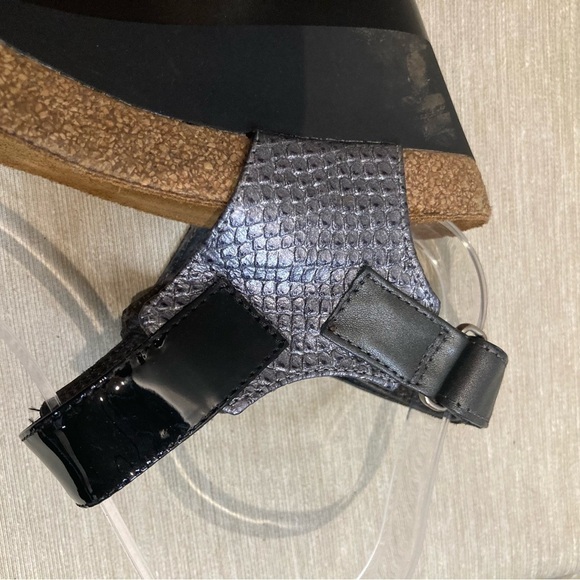 NAOT Sz 40 Alpha Anatomic Footbed Suede Wrap Hook & Loop Closures Rivets Sandals - Picture 4 of 15